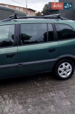 Минивэн Opel Zafira 2001 в 