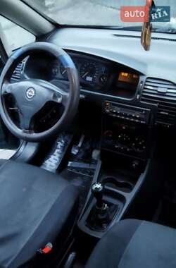 Минивэн Opel Zafira 2001 в 