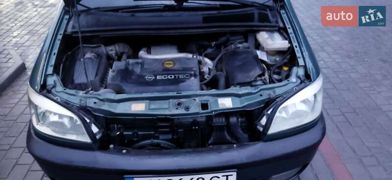 Минивэн Opel Zafira 2001 в Каменец-Подольском