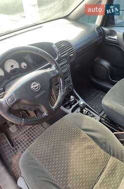 Минивэн Opel Zafira 2004 в  фото 16 Минивэн Opel Zafira 2004 в