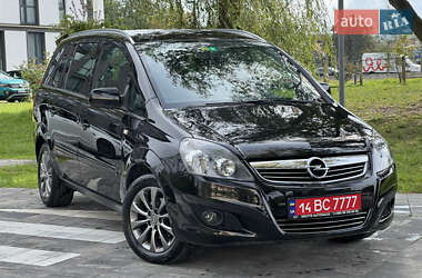 Минивэн Opel Zafira 2011 в 