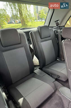 Минивэн Opel Zafira 2011 в 