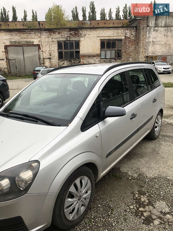 Мінівен Opel Zafira 2007 в Кам'янець-Подільському фото 4 Мінівен Opel Zafira 2007 в Кам'янець-Подільському