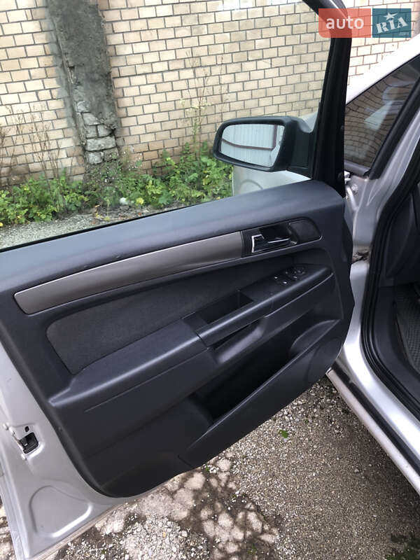 Мінівен Opel Zafira 2007 в Кам'янець-Подільському фото 19 Мінівен Opel Zafira 2007 в Кам'янець-Подільському