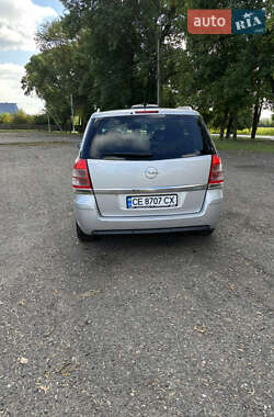 Минивэн Opel Zafira 2011 в 