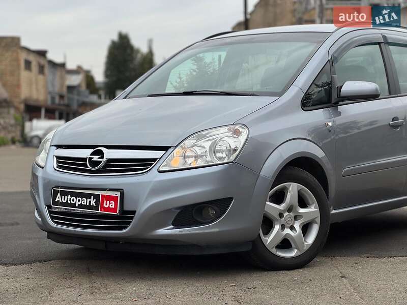 Минивэн Opel Zafira 2008 в Киеве фото 2 Минивэн Opel Zafira 2008 в Киеве