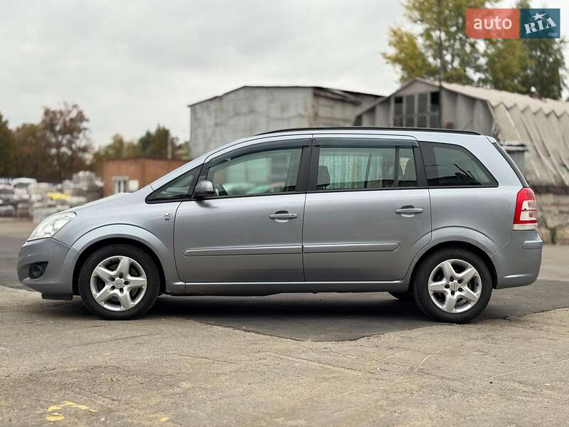 Минивэн Opel Zafira 2008 в Киеве фото 5 Минивэн Opel Zafira 2008 в Киеве