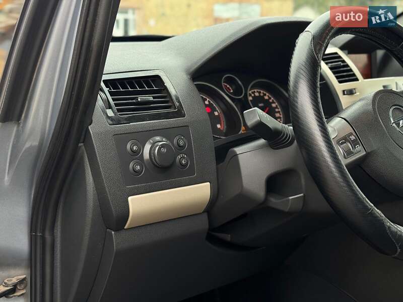 Минивэн Opel Zafira 2008 в Киеве фото 19 Минивэн Opel Zafira 2008 в Киеве