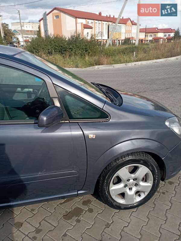 Минивэн Opel Zafira 2006 в Ковеле