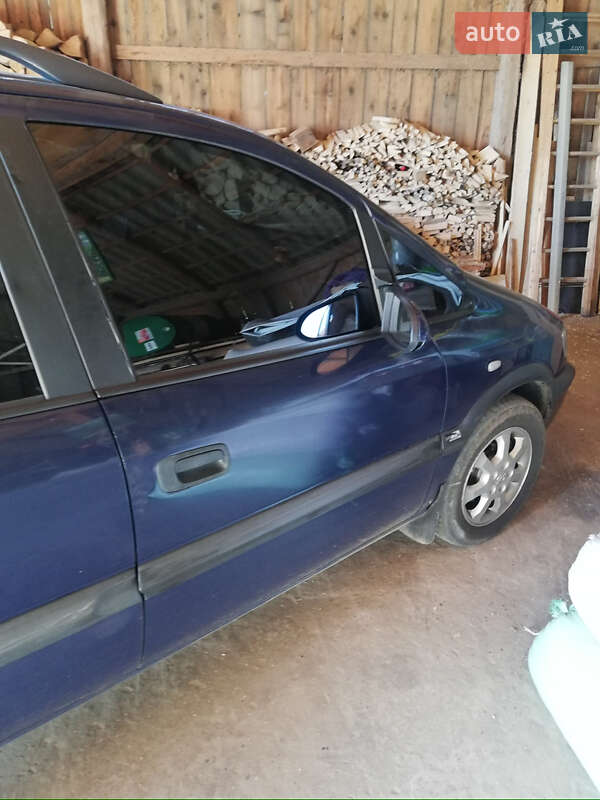 Мінівен Opel Zafira 2002 в Вашківцях