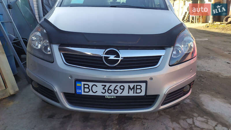 Мінівен Opel Zafira 2007 в Львові