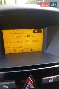 Минивэн Opel Zafira 2010 в 