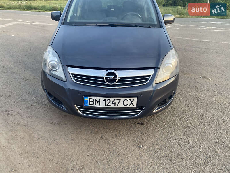 Мінівен Opel Zafira 2010 в Ромнах