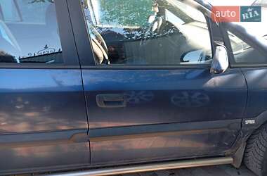 Минивэн Opel Zafira 2002 в  фото 3 Минивэн Opel Zafira 2002 в