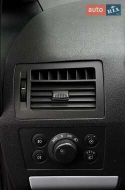 Минивэн Opel Zafira 2008 в 