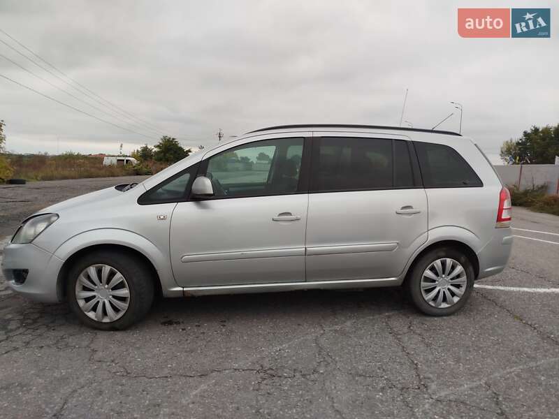 Минивэн Opel Zafira 2012 в Виннице
