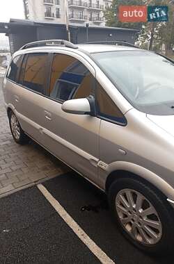 Мінівен Opel Zafira 2003 в Звягелі