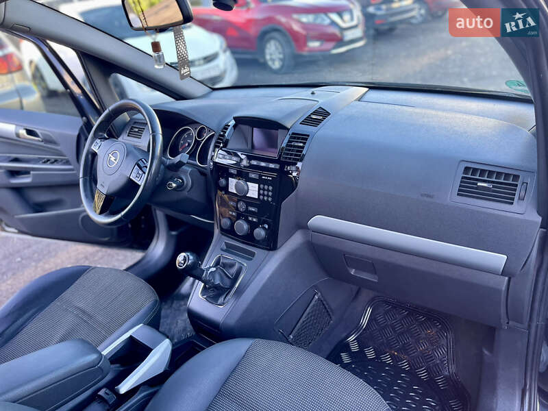 Минивэн Opel Zafira 2010 в Трускавце фото 37 Минивэн Opel Zafira 2010 в Трускавце