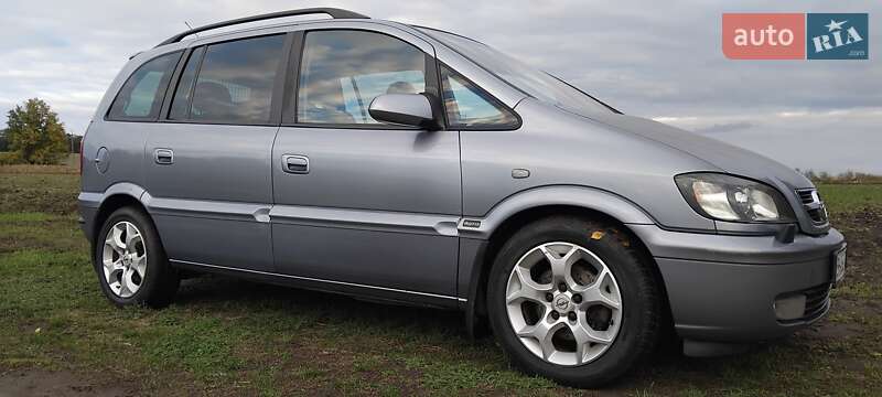 Opel Zafira 2004