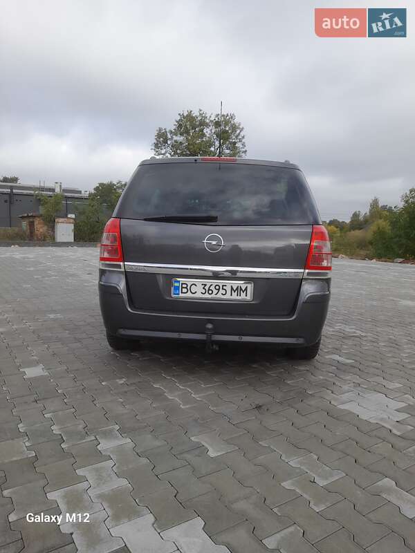 Мінівен Opel Zafira 2011 в Соснівці