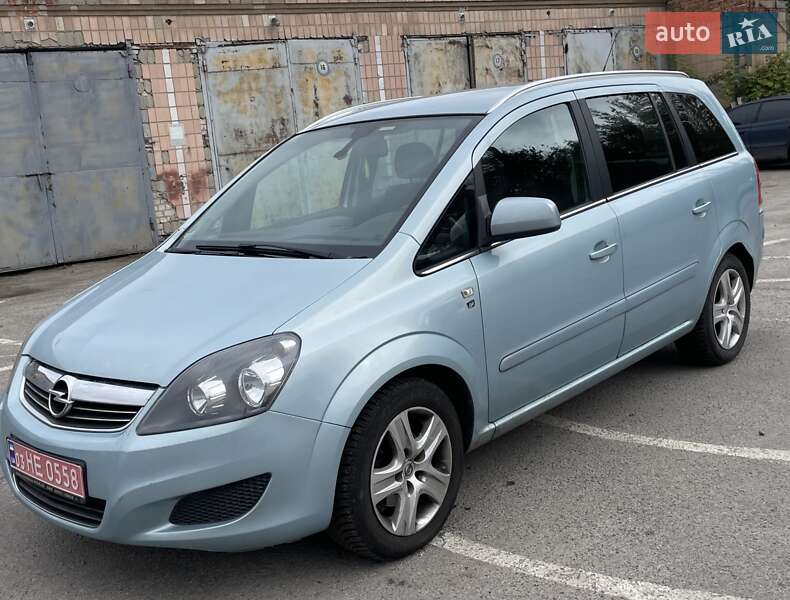 Opel Zafira 2010