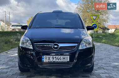 Минивэн Opel Zafira 2008 в 