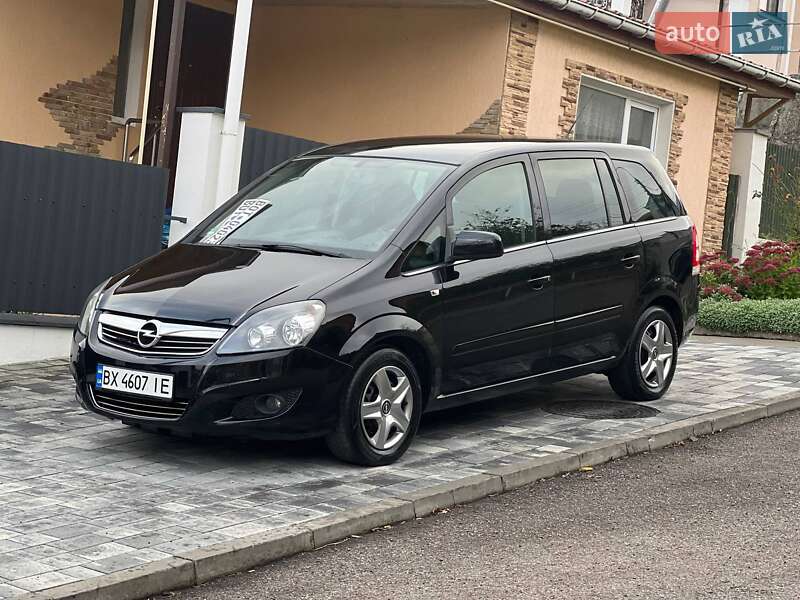 Мінівен Opel Zafira 2011 в Хмельницькому