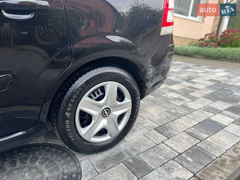 Мінівен Opel Zafira 2011 в Хмельницькому