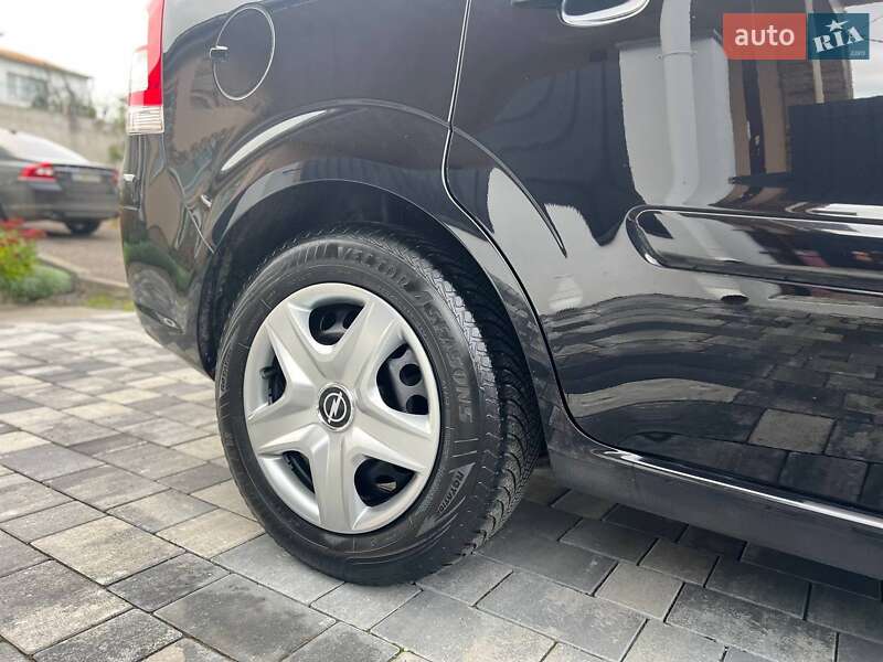 Мінівен Opel Zafira 2011 в Хмельницькому