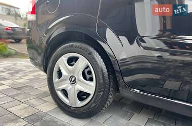 Минивэн Opel Zafira 2011 в 