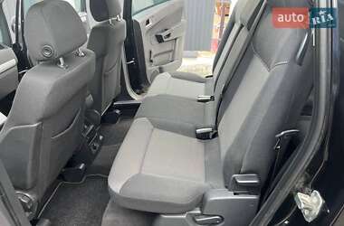 Минивэн Opel Zafira 2011 в 