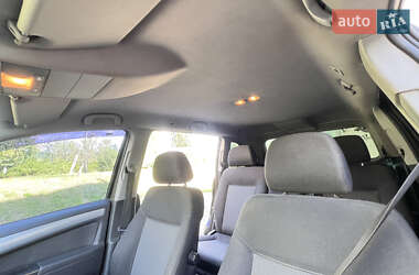 Минивэн Opel Zafira 2005 в  фото 13 Минивэн Opel Zafira 2005 в
