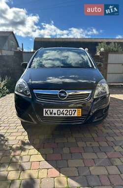 Мінівен Opel Zafira 2011 в Вінниці