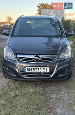 Минивэн Opel Zafira 2011 в Житомире