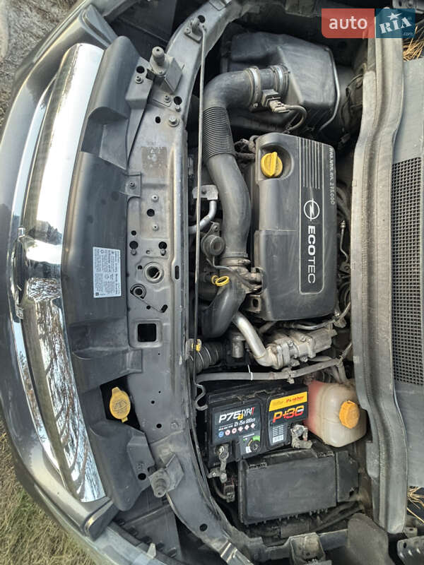 Минивэн Opel Zafira 2011 в Житомире