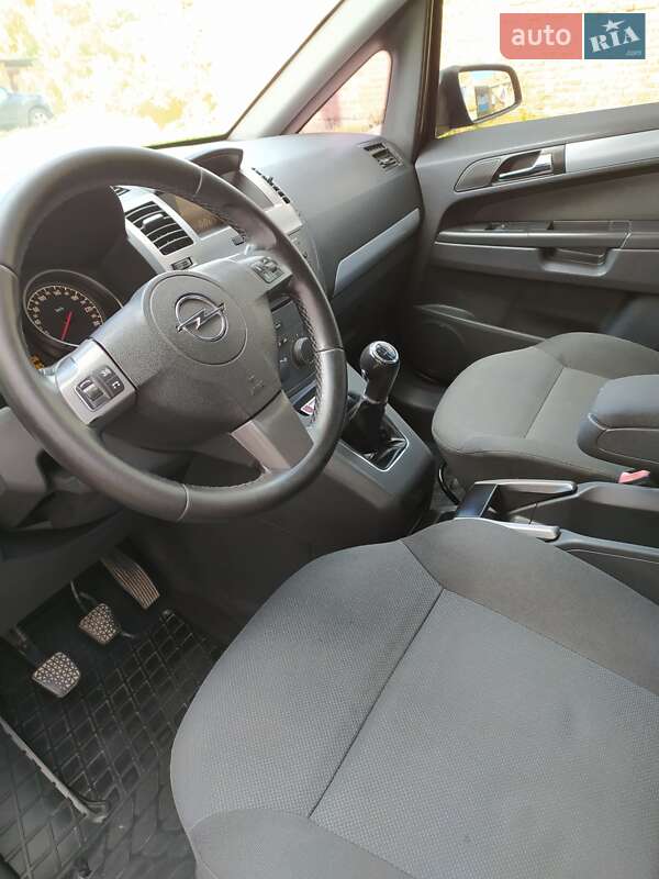 Мінівен Opel Zafira 2007 в Вінниці