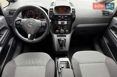 Минивэн Opel Zafira 2013 в 
