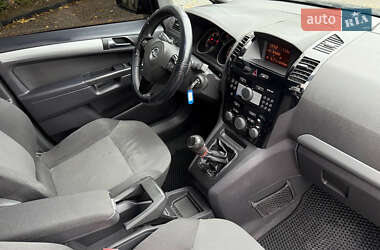 Минивэн Opel Zafira 2013 в 