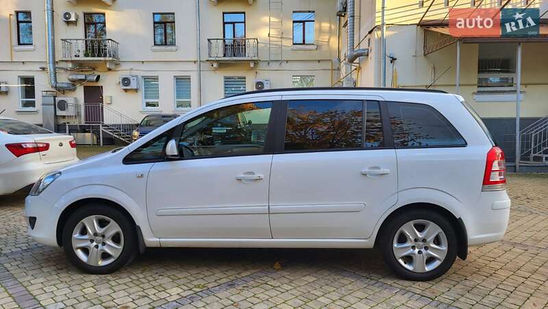 Мінівен Opel Zafira 2013 в Чернігові фото 5 Мінівен Opel Zafira 2013 в Чернігові