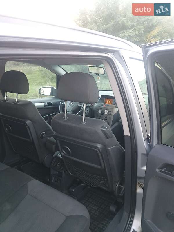 Минивэн Opel Zafira 2007 в Каменец-Подольском фото 7 Минивэн Opel Zafira 2007 в Каменец-Подольском