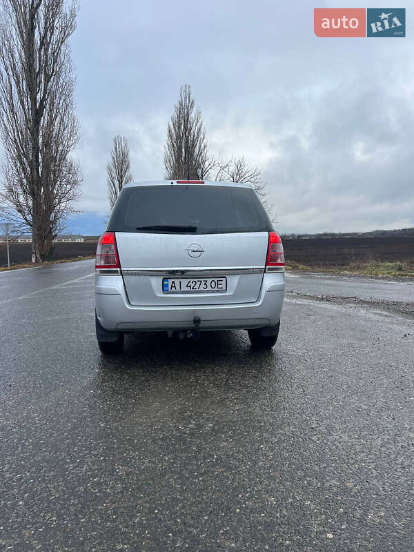 Минивэн Opel Zafira 2008 в Черкассах фото 4 Минивэн Opel Zafira 2008 в Черкассах