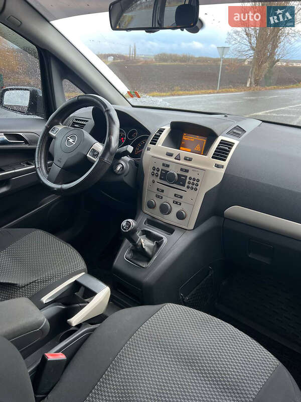 Минивэн Opel Zafira 2008 в Черкассах фото 10 Минивэн Opel Zafira 2008 в Черкассах