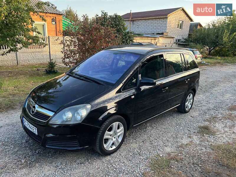 Минивэн Opel Zafira 2006 в Харькове