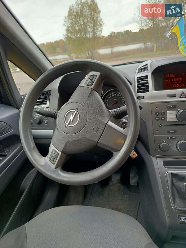 Минивэн Opel Zafira 2007 в Ичне фото 10 Минивэн Opel Zafira 2007 в Ичне