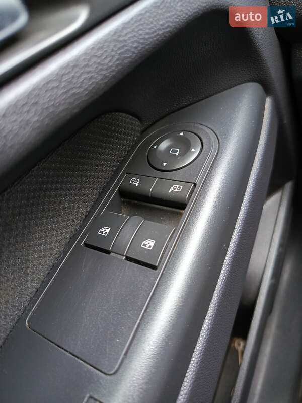 Минивэн Opel Zafira 2007 в Ичне фото 16 Минивэн Opel Zafira 2007 в Ичне