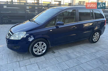 Минивэн Opel Zafira 2009 в 