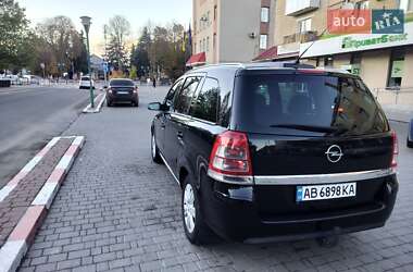 Минивэн Opel Zafira 2009 в 