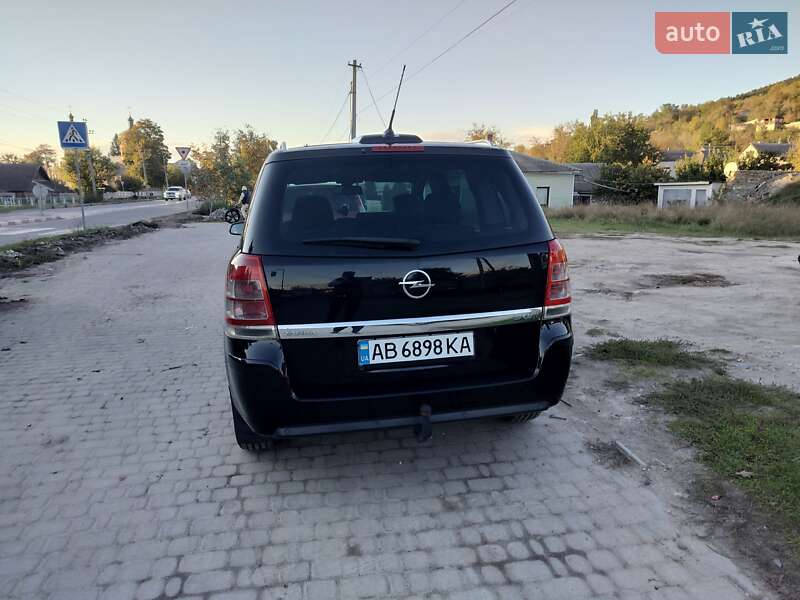 Минивэн Opel Zafira 2009 в Могилев-Подольске фото 19 Минивэн Opel Zafira 2009 в Могилев-Подольске