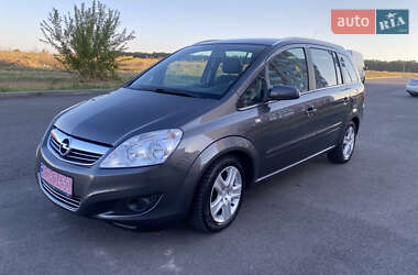 Минивэн Opel Zafira 2009 в 