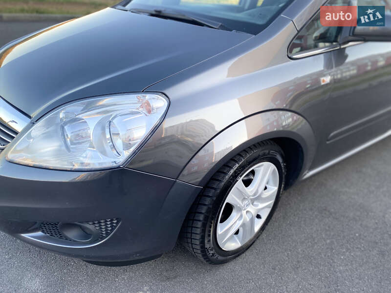 Мінівен Opel Zafira 2009 в Вінниці